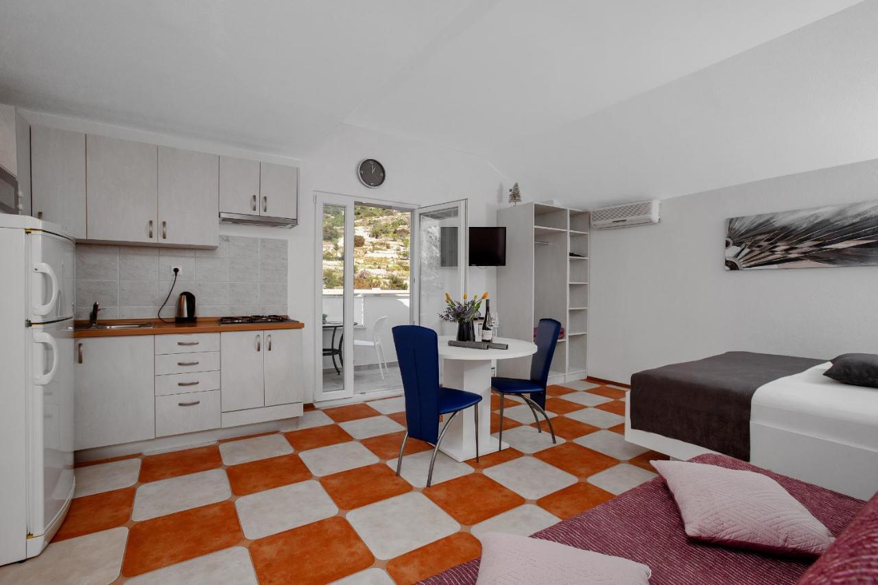 Ferienwohnung Apartman Toni Drašnice Exterior foto
