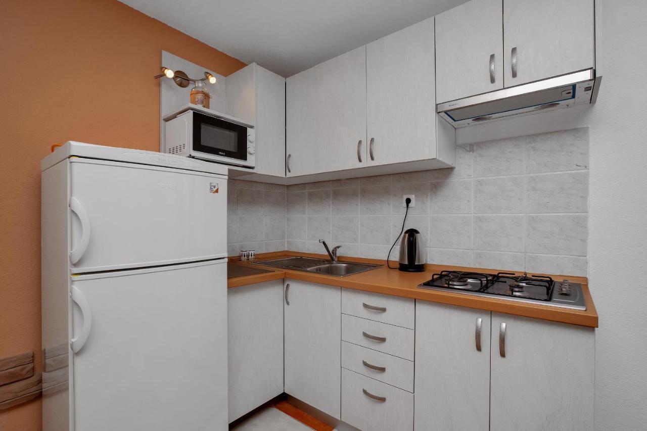 Ferienwohnung Apartman Toni Drašnice Exterior foto